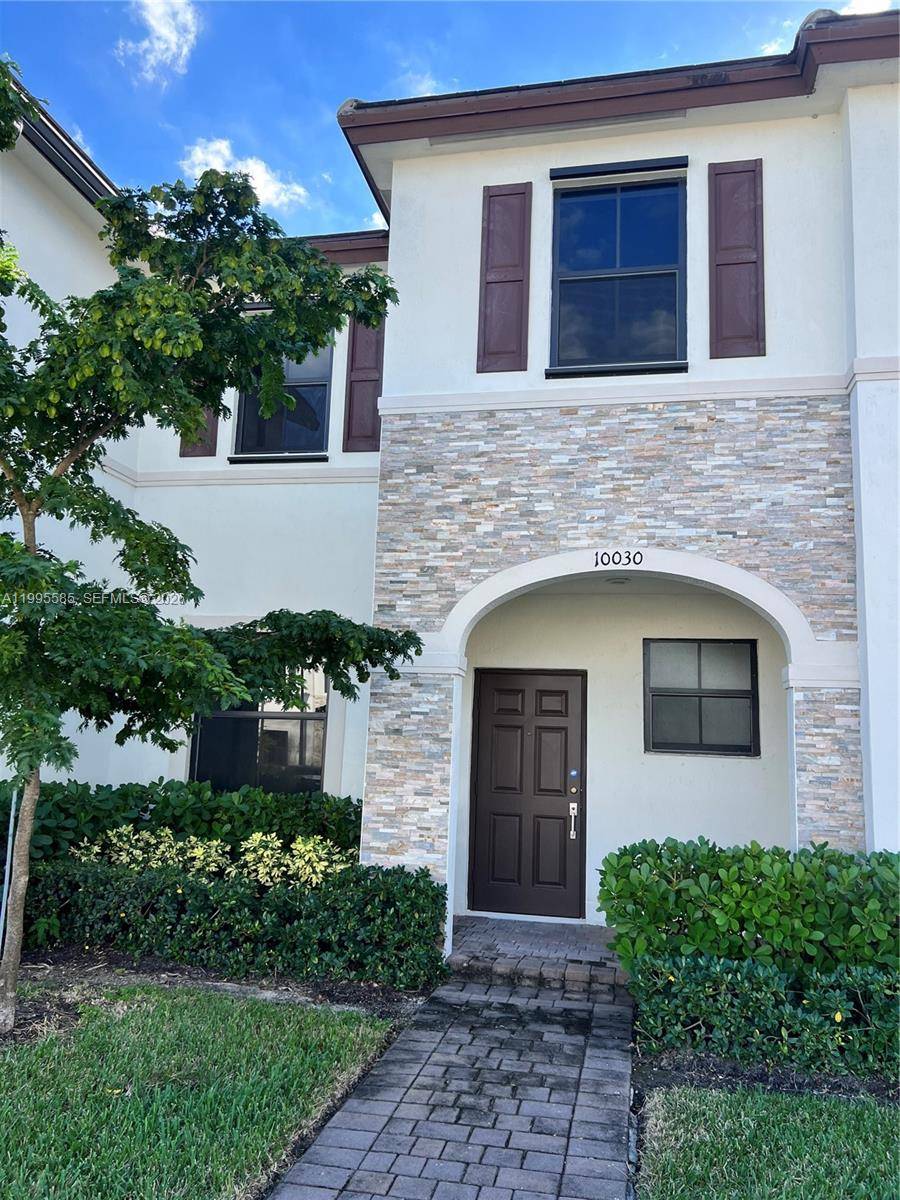 10030 SW 228th TerMiami - picture