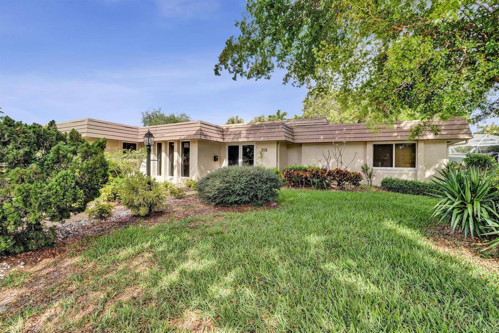 6207 JacarandaTamarac - picture