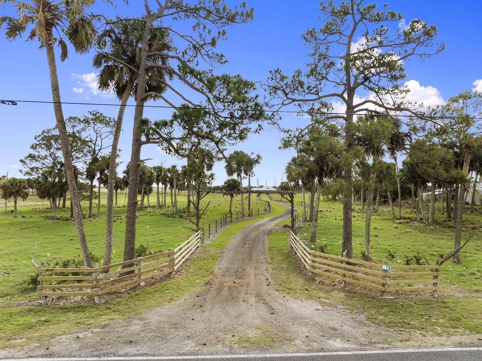 1720 S BrocksmithFort Pierce - picture