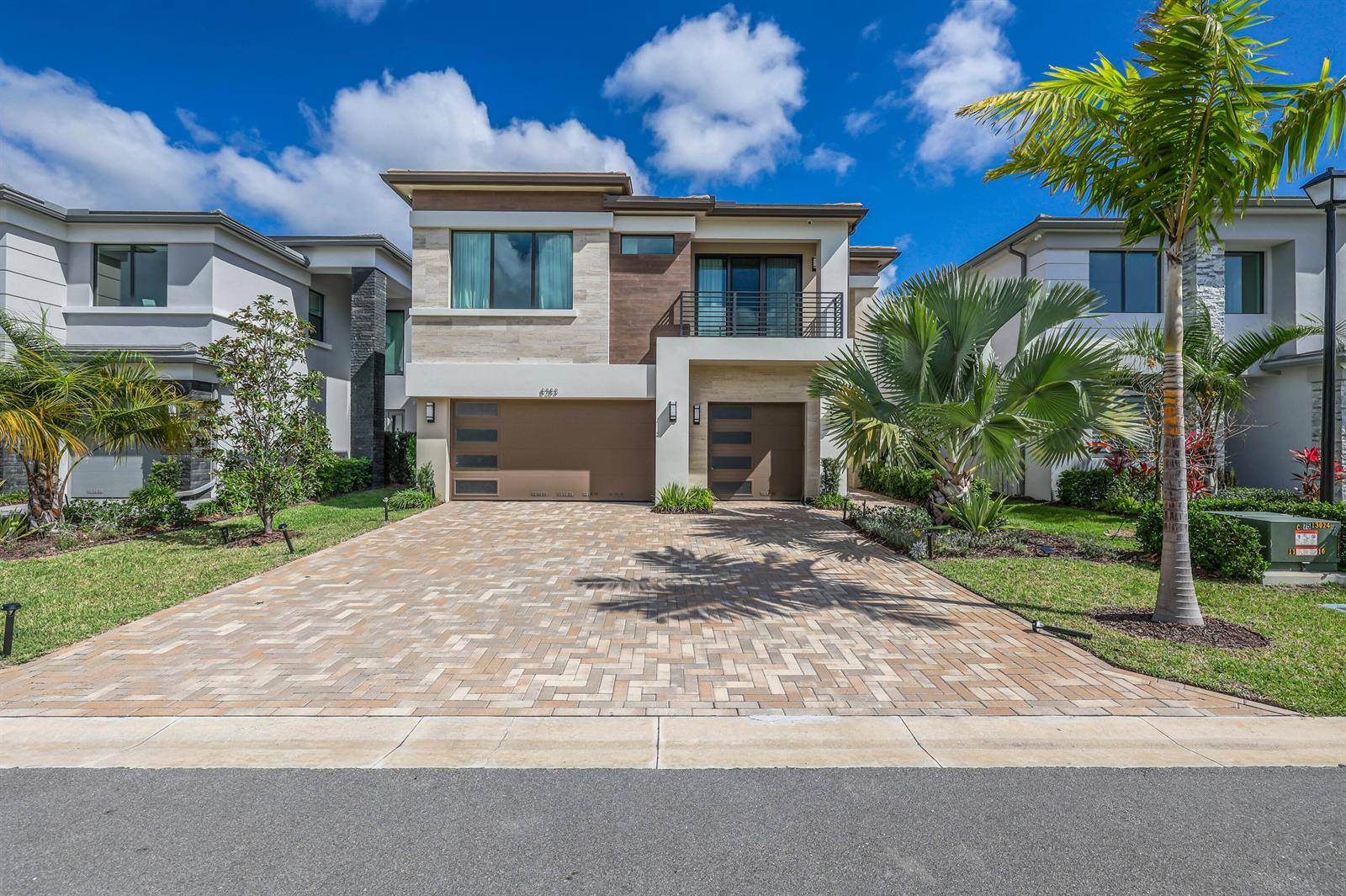8283 Royal County DownBoca Raton - picture