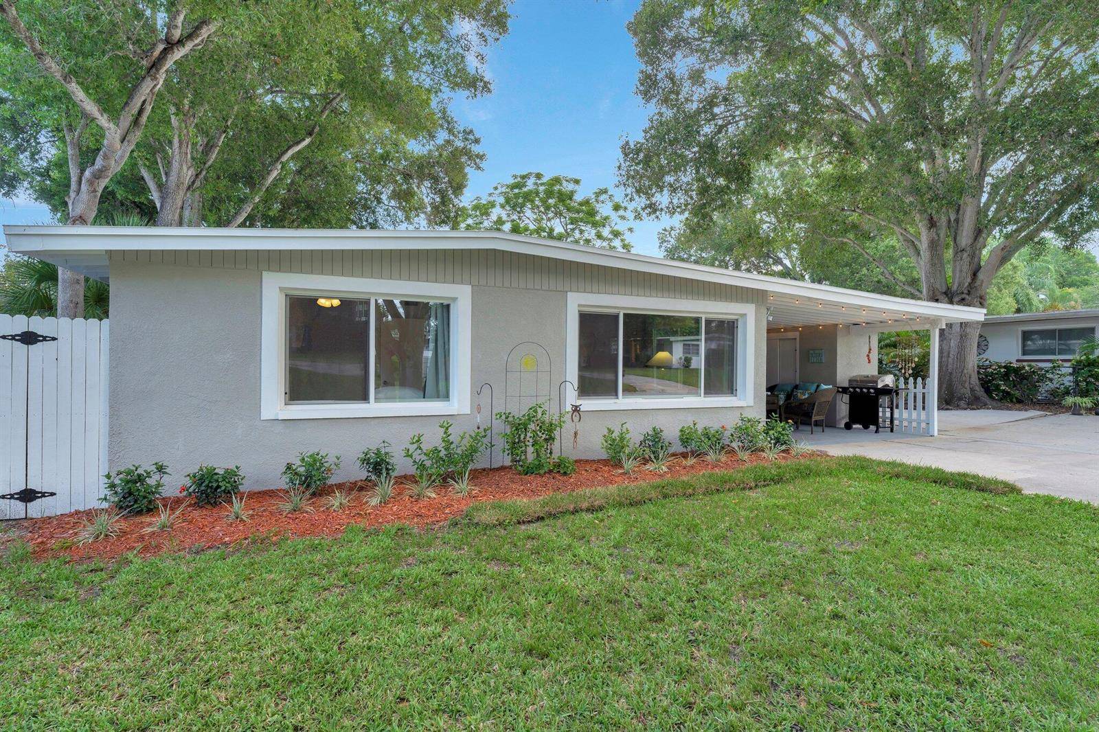 1555 ShirleyLargo - picture