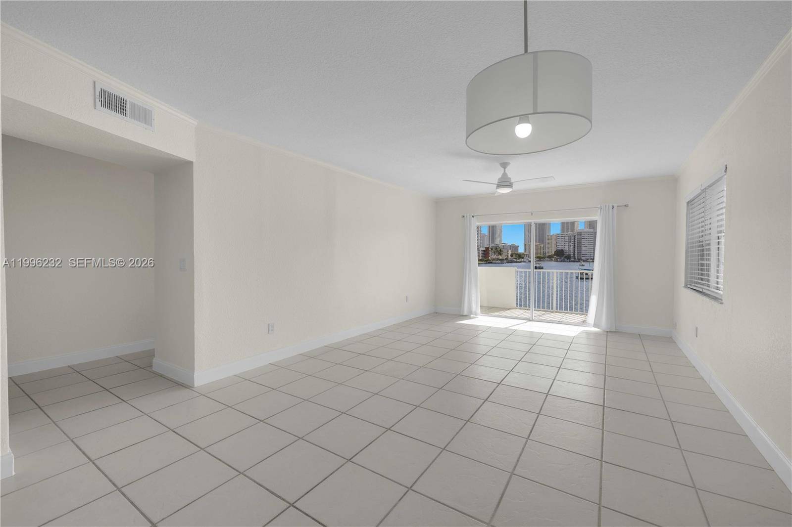 462 Golden Isles DrHallandale Beach - Condo 1-4 Stories,Condo condo unit 210 - picture