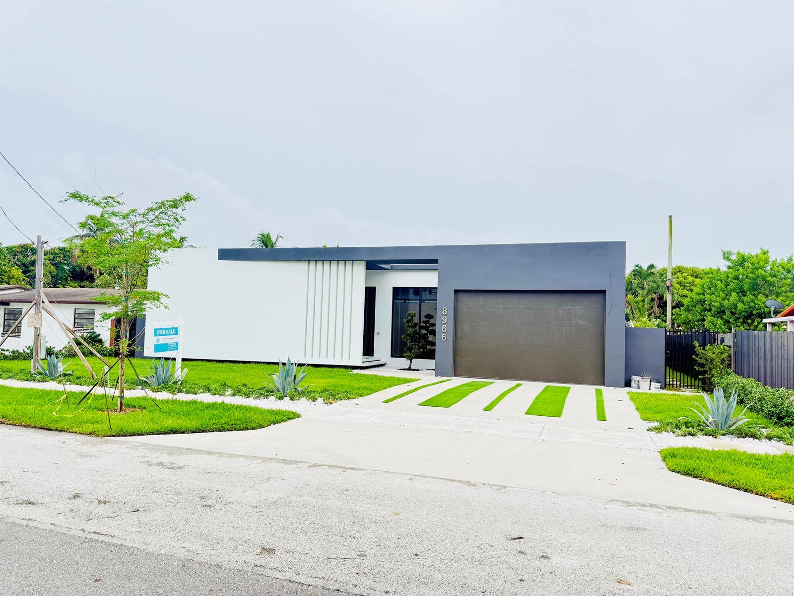 8966 SW 40thMiami - picture