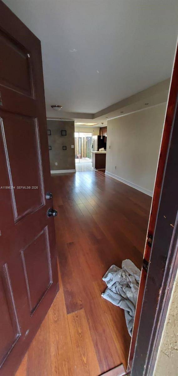 7010 NW 173rd DrHialeah - Condo 1-4 Stories,Condo condo unit 1901 - picture