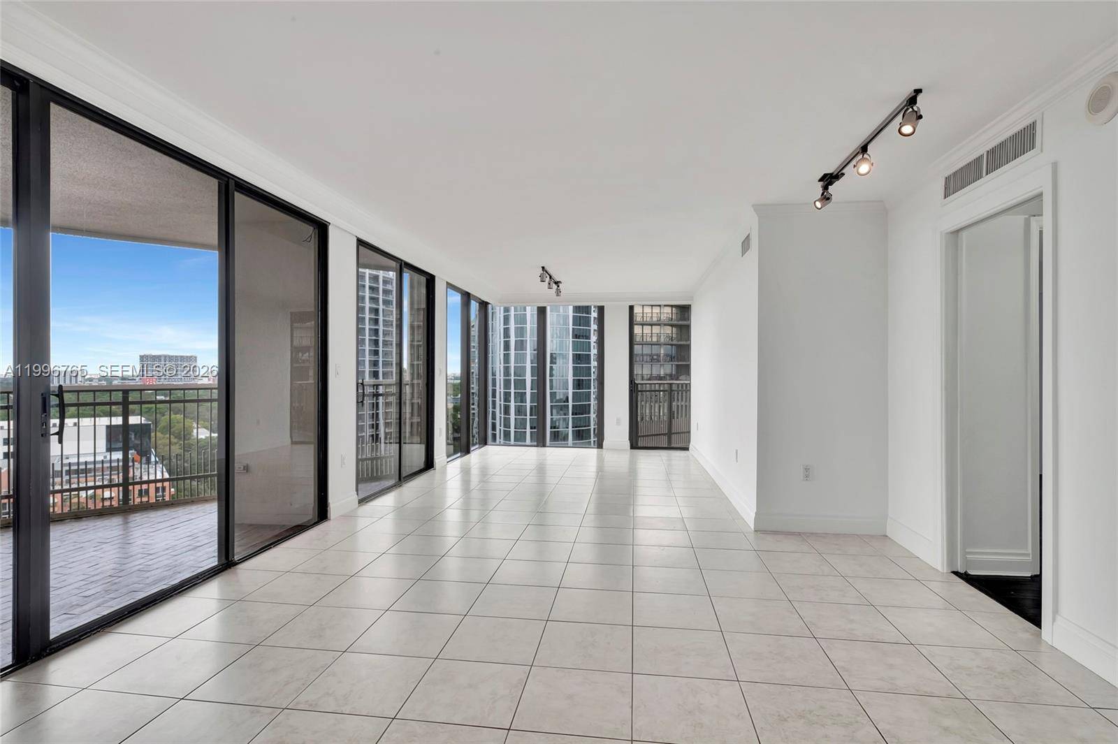 2901 S Bayshore DrMiami - Condo 5+ Stories,Condo condo unit 16G - picture