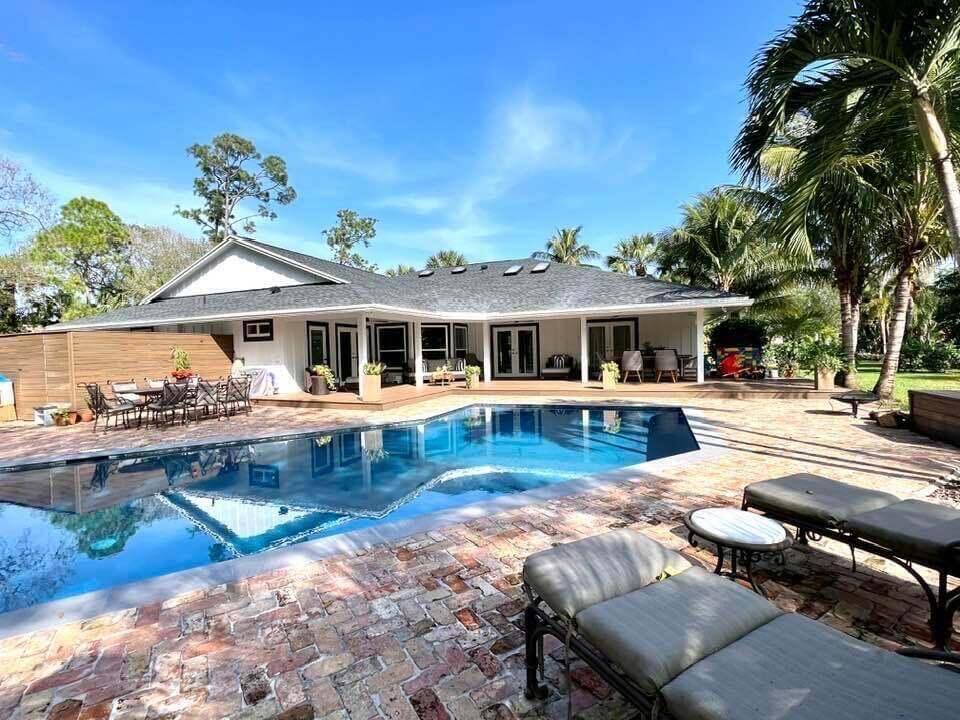 14256 GreentreeWellington - picture