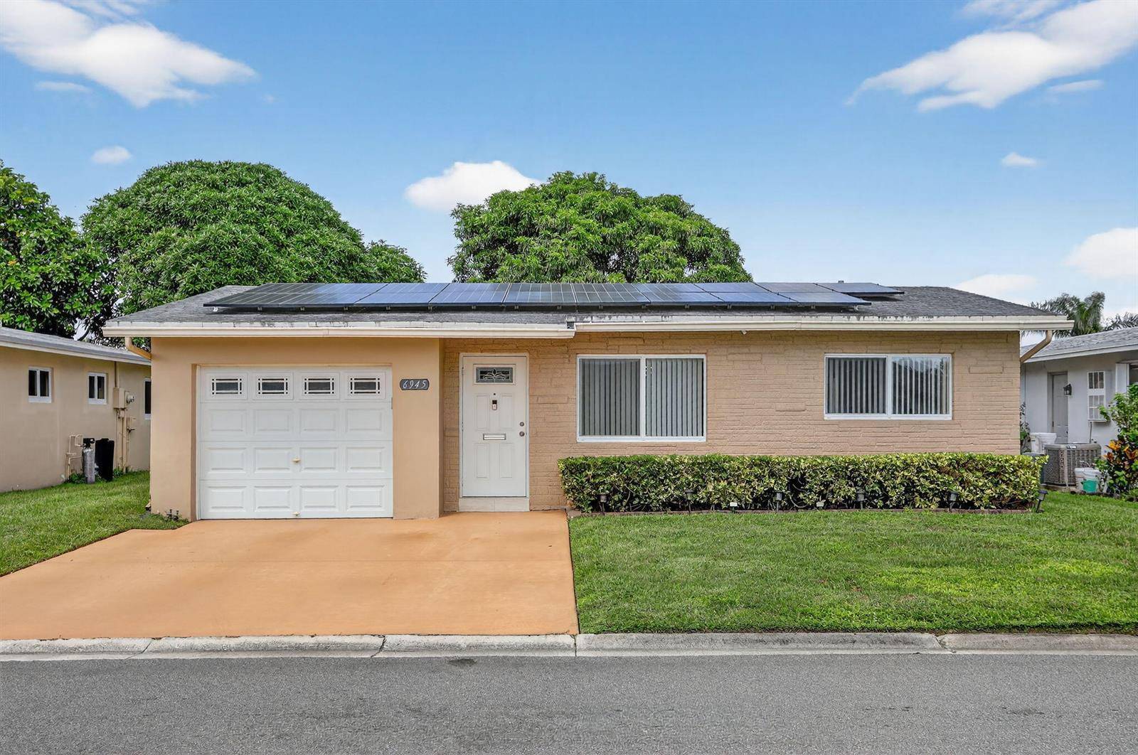 6945 NW 14thMargate - picture