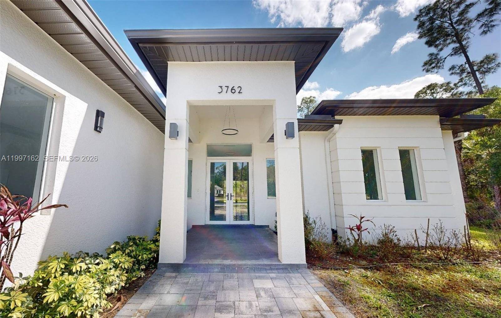 3762 32nd AVE SENaples - picture
