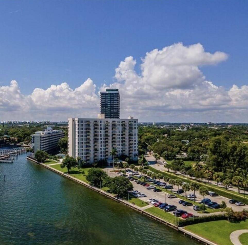 880 NE 69th StMiami - Condo 5+ Stories,Condo condo unit 11M - picture
