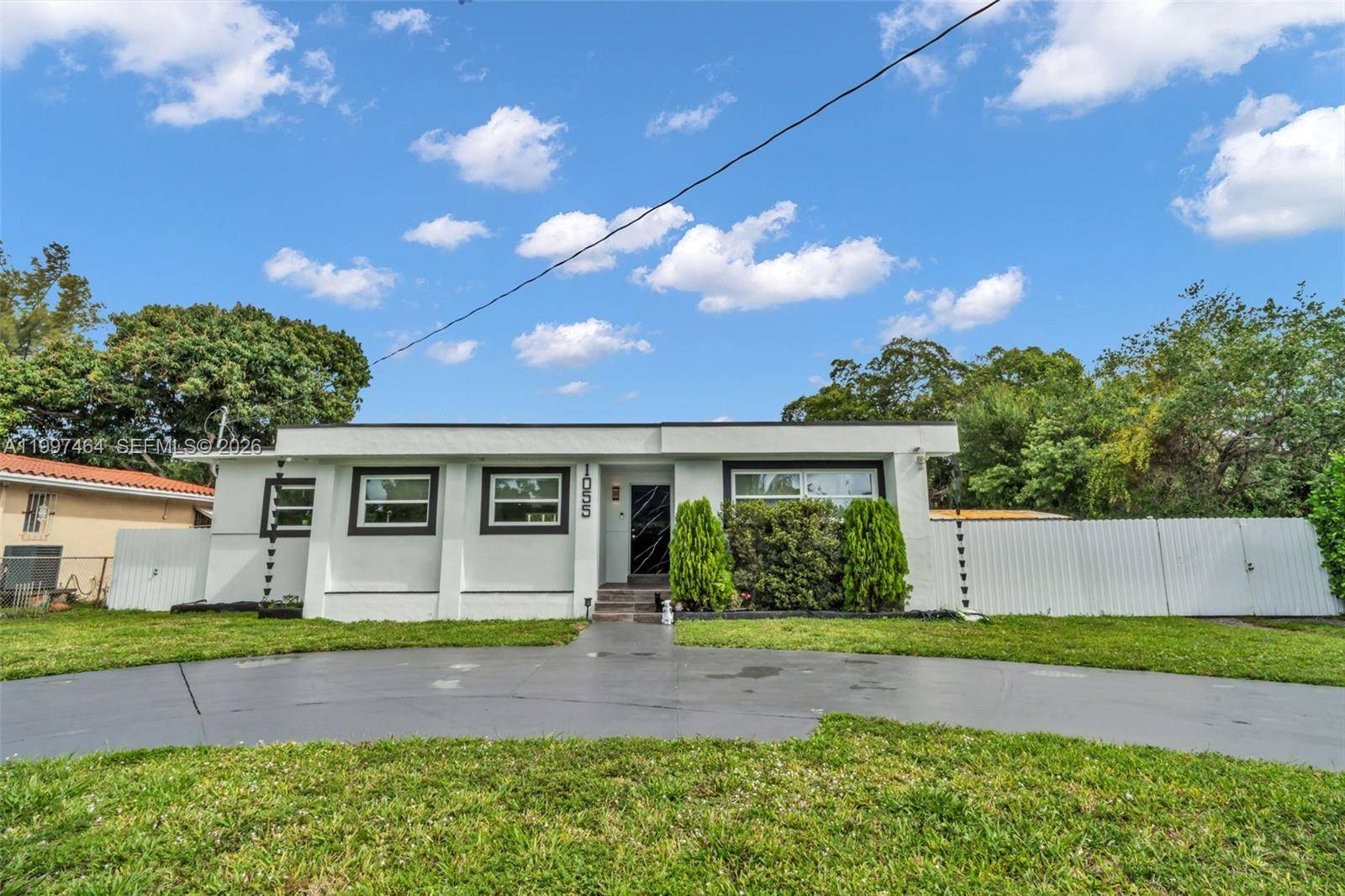 1055 NE 144th StNorth Miami - picture