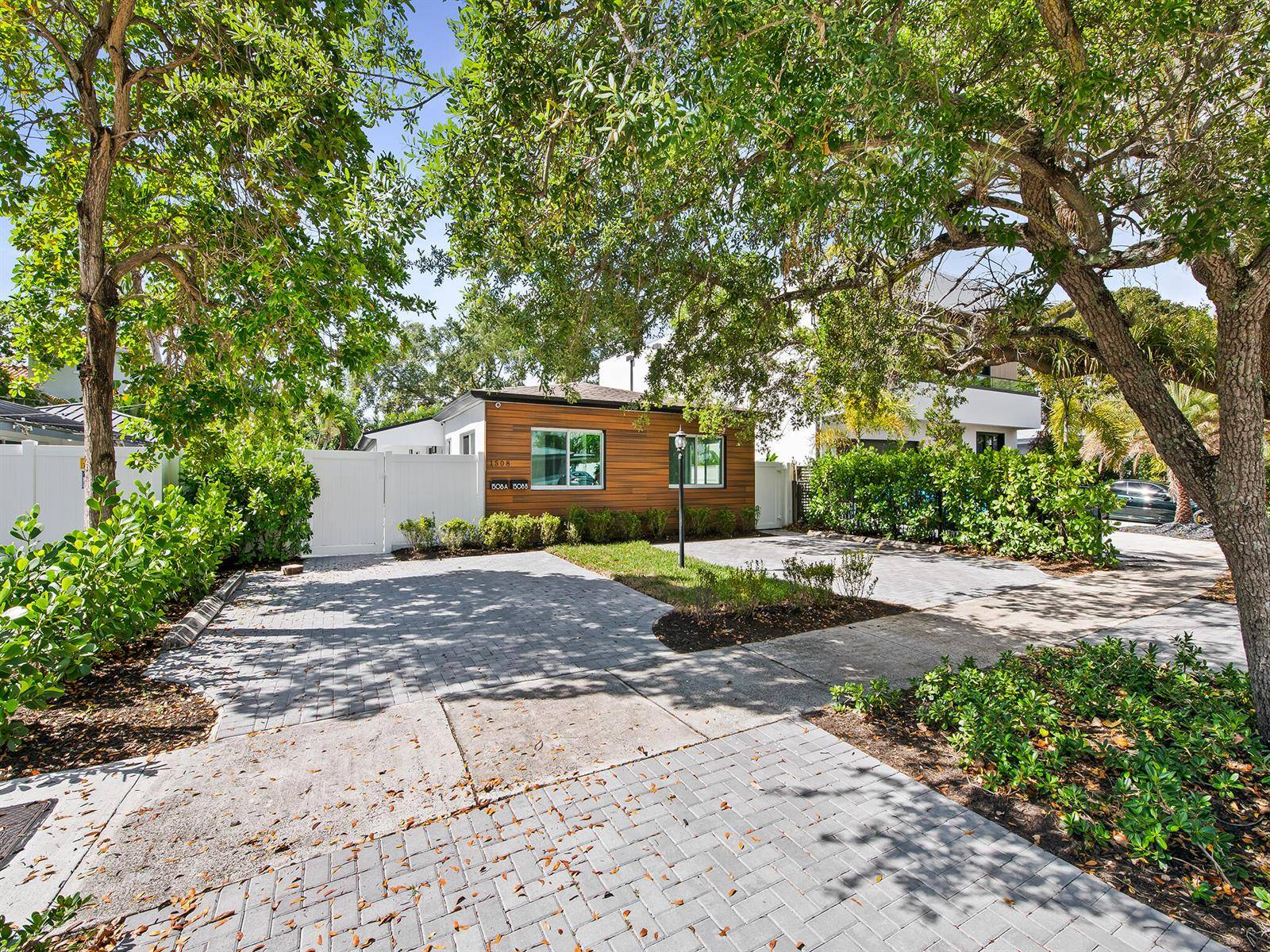 1508 NE 6thFort Lauderdale - Duplex condo unit A & B - picture
