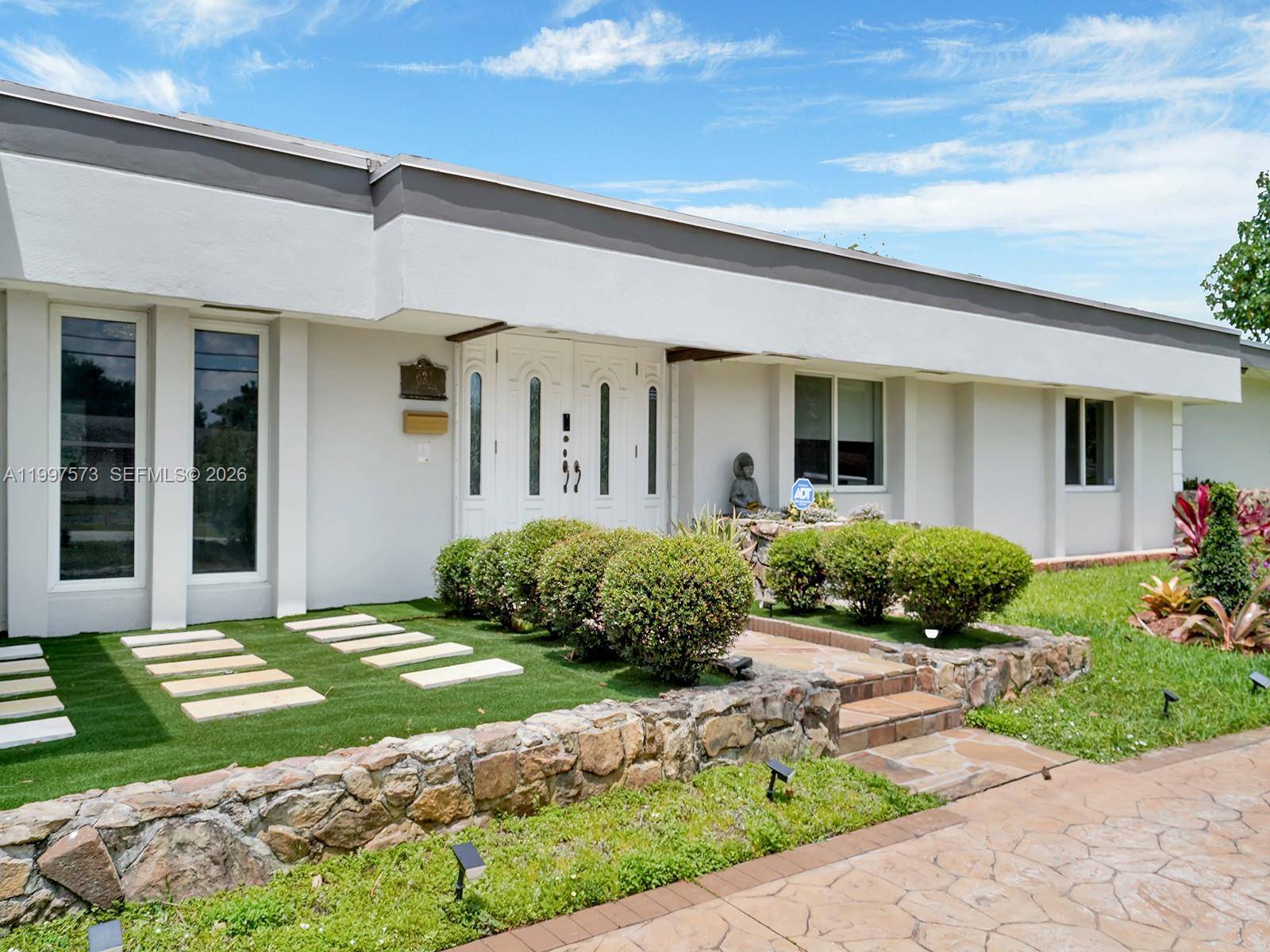 621 E Tropical WayPlantation - picture