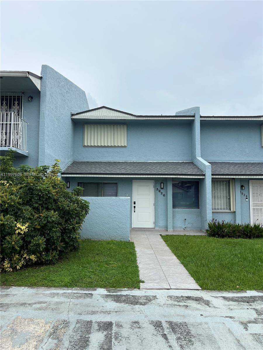 3826 SW 107th AveMiami - CHATEAUBLEAU VILLAS CONDO condo unit 2-2 - picture