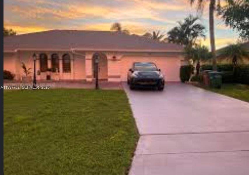 251 SW 22 PlaceCape Coral - picture