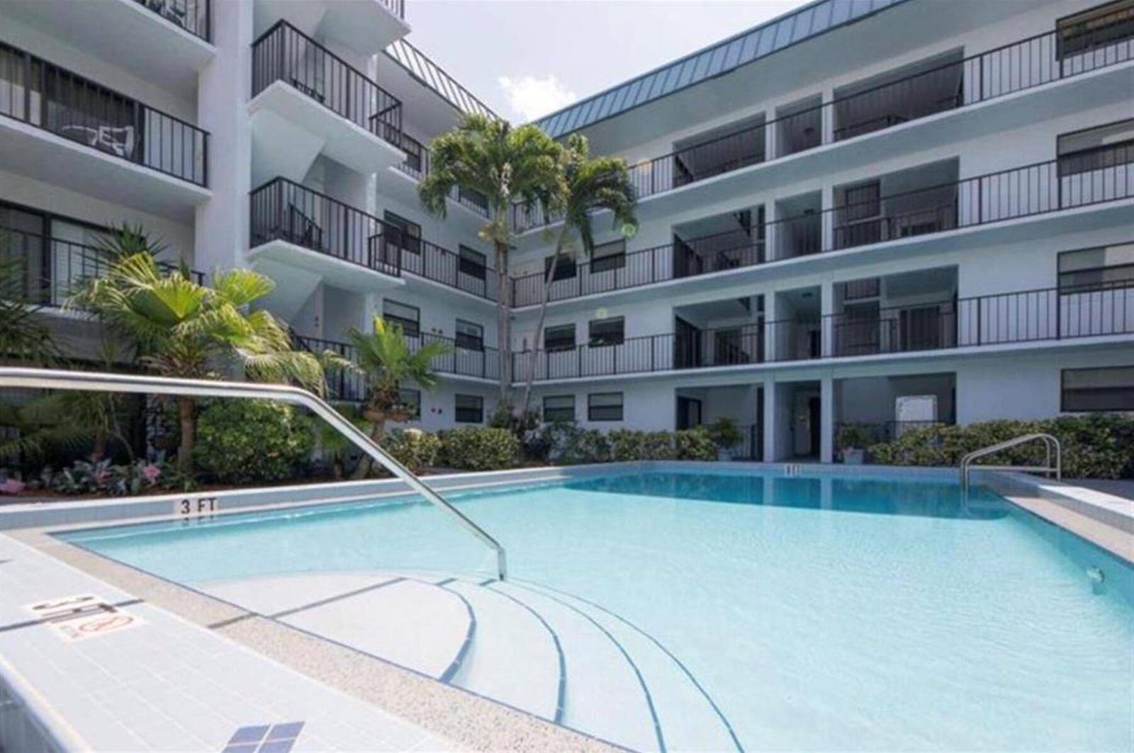1975 SE 3rdDeerfield Beach - SEA COVE CONDO condo unit 403 - picture