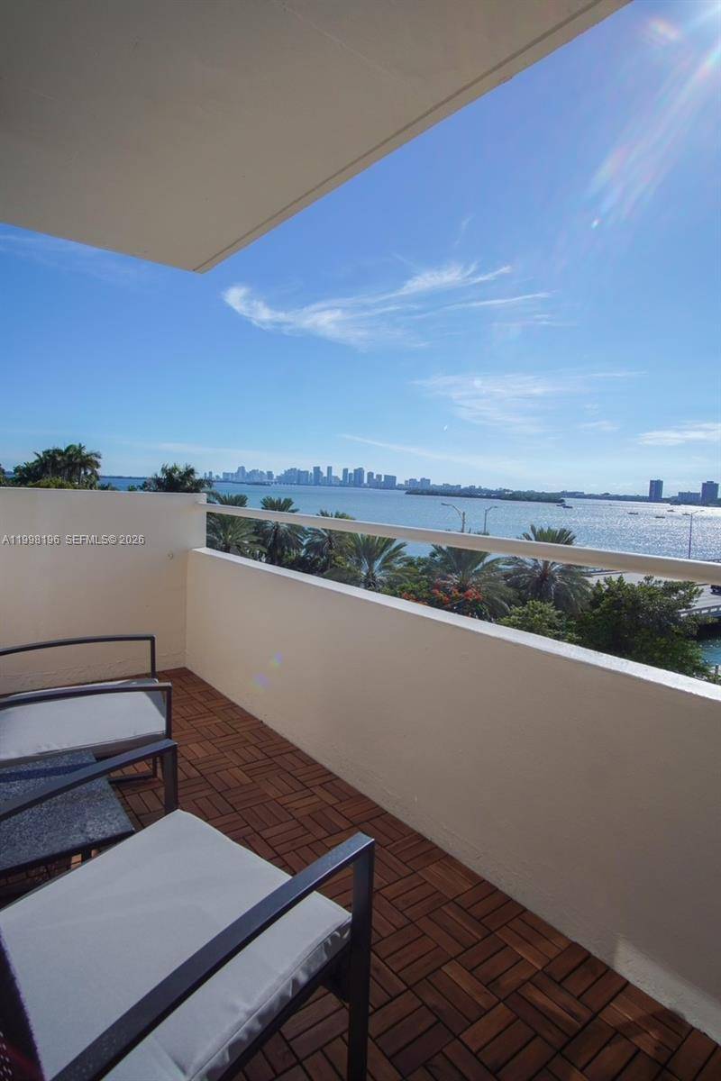 7904 West DrNorth Bay Village - Condo 1-4 Stories,Condo condo unit 501 - picture
