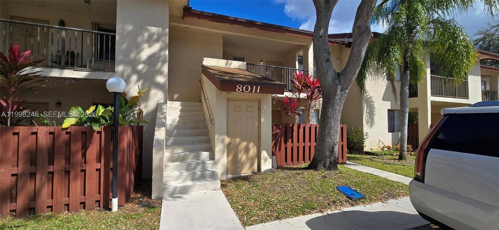 8011 Southgate BlvdNorth Lauderdale - Condo 1-4 Stories,Condo condo unit L8 - picture