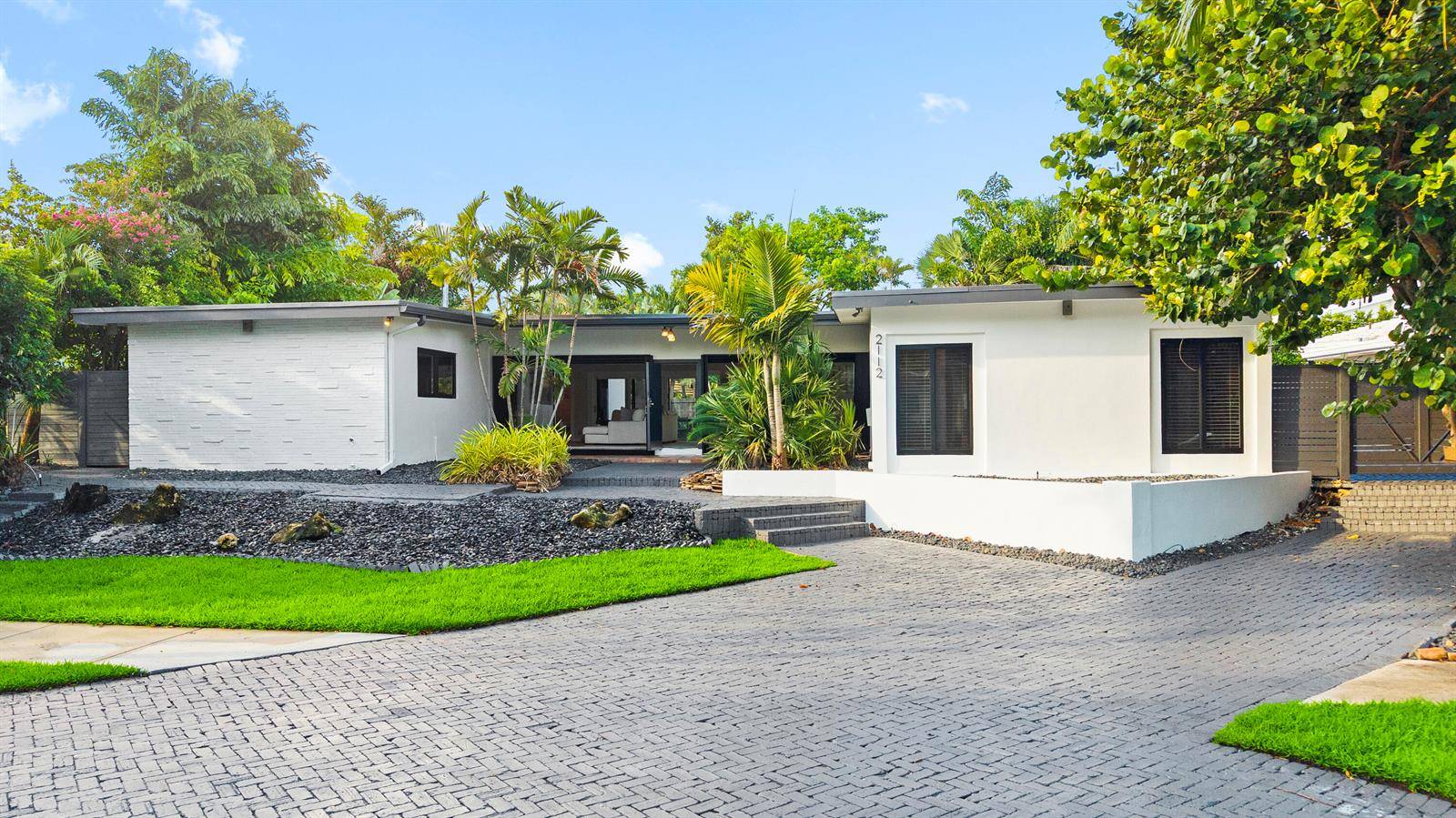 2112 ManateeFort Lauderdale - picture