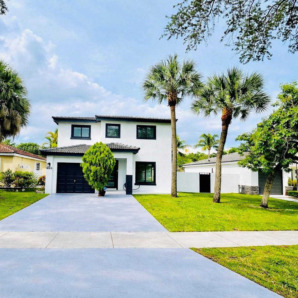 9069 NW 193rd StHialeah - picture