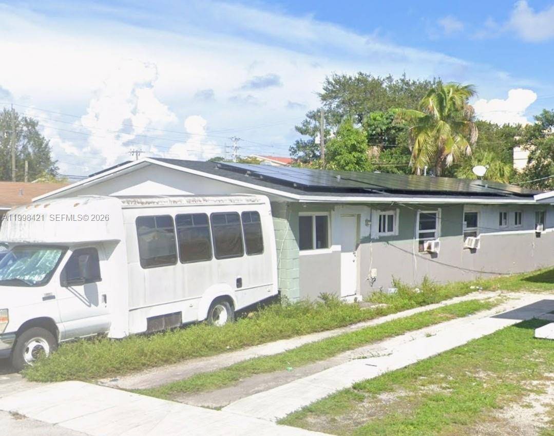 7641 NW 2nd CtMiami - picture