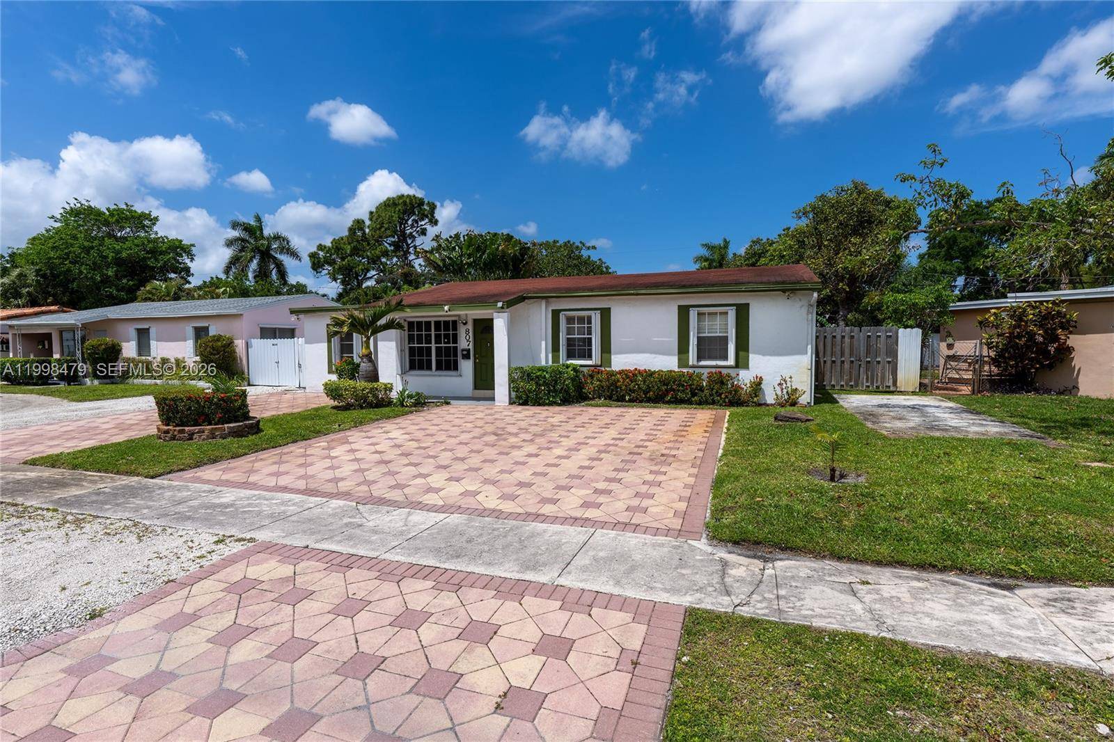 807 SW 26th CtFort Lauderdale - picture