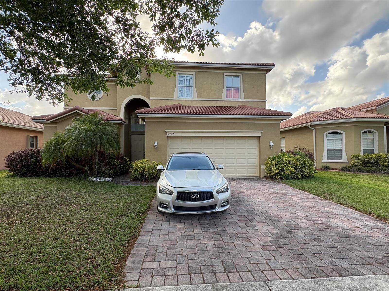 5719 Place LakeFort Pierce - picture