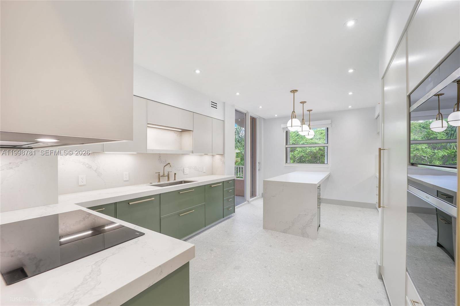 737 Crandon BlvdKey Biscayne - Condo 5+ Stories,Condo condo unit 301 - picture