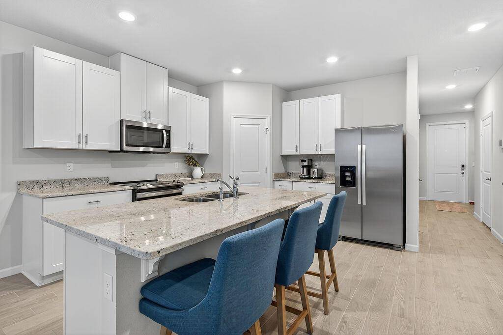 5696 SE EdgewaterStuart - picture