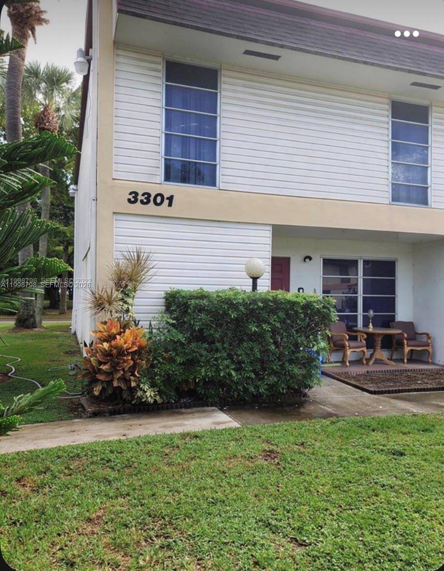 3301 Raleigh StHollywood - Townhouse condo unit 4A - picture
