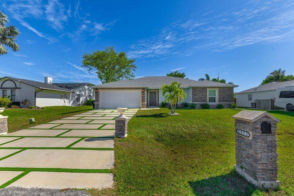 2372 SE MaslanPort St. Lucie - picture