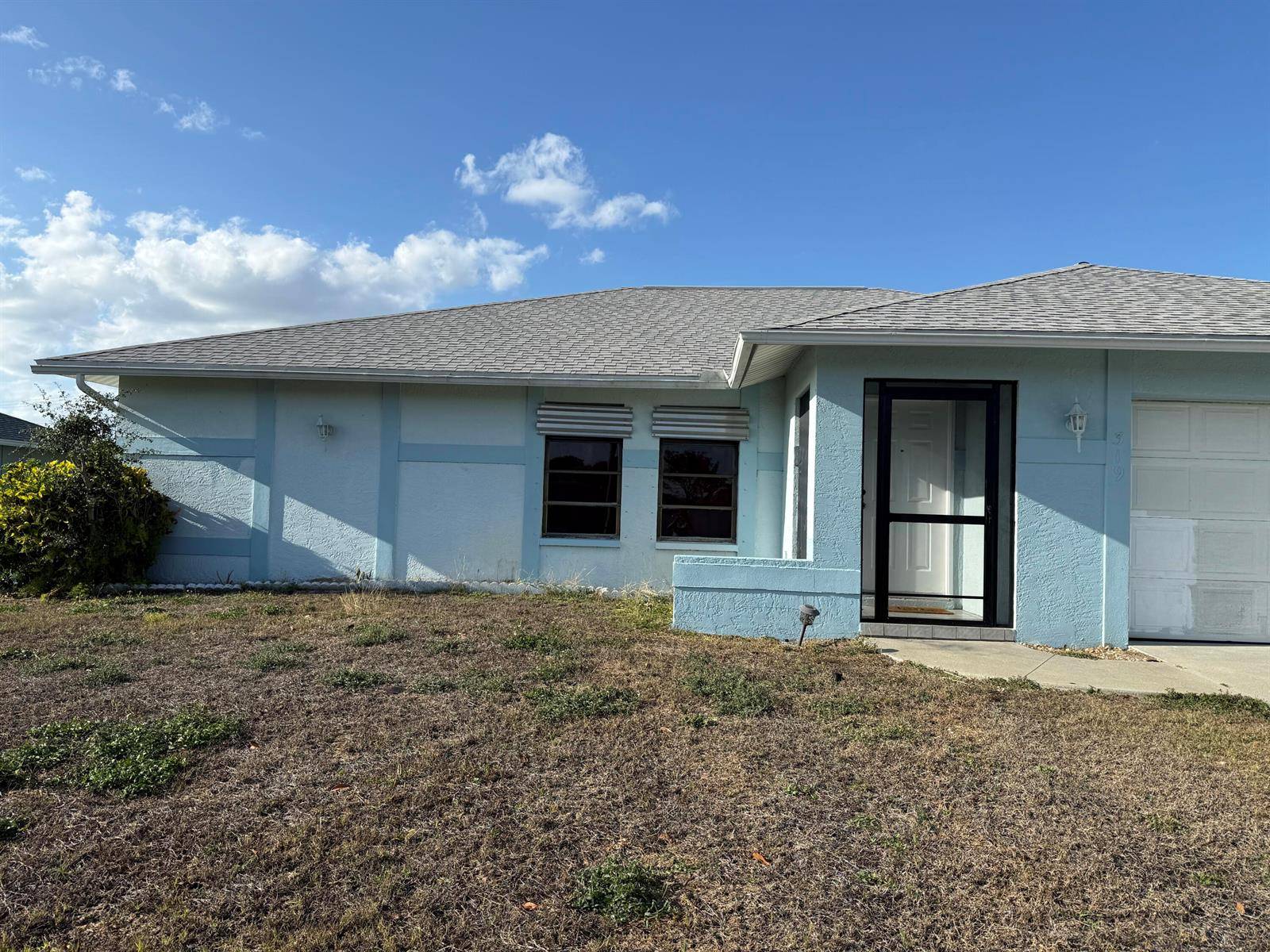319 SE 27thCape Coral - picture
