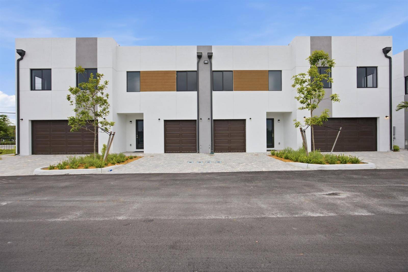 1544 NW 1stPompano Beach - picture