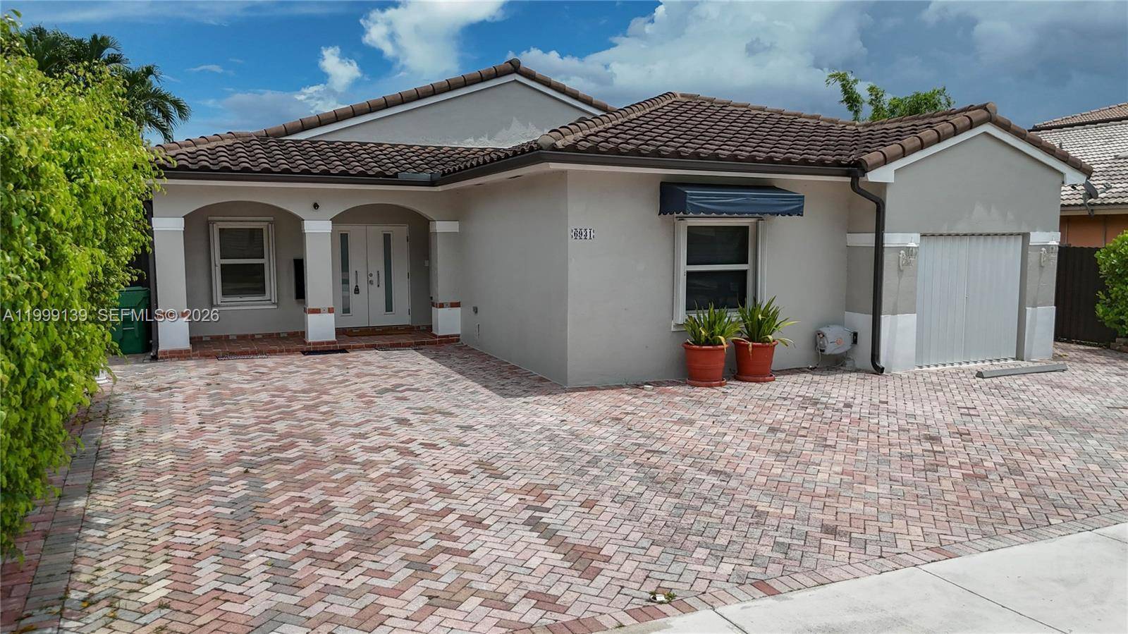 6931 SW 159th PlMiami - picture