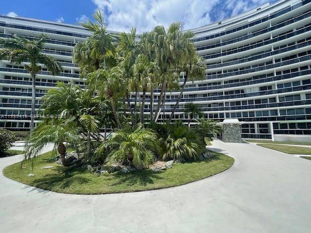 900 Bay DrMiami Beach - KING COLE CONDO condo unit 311 - picture
