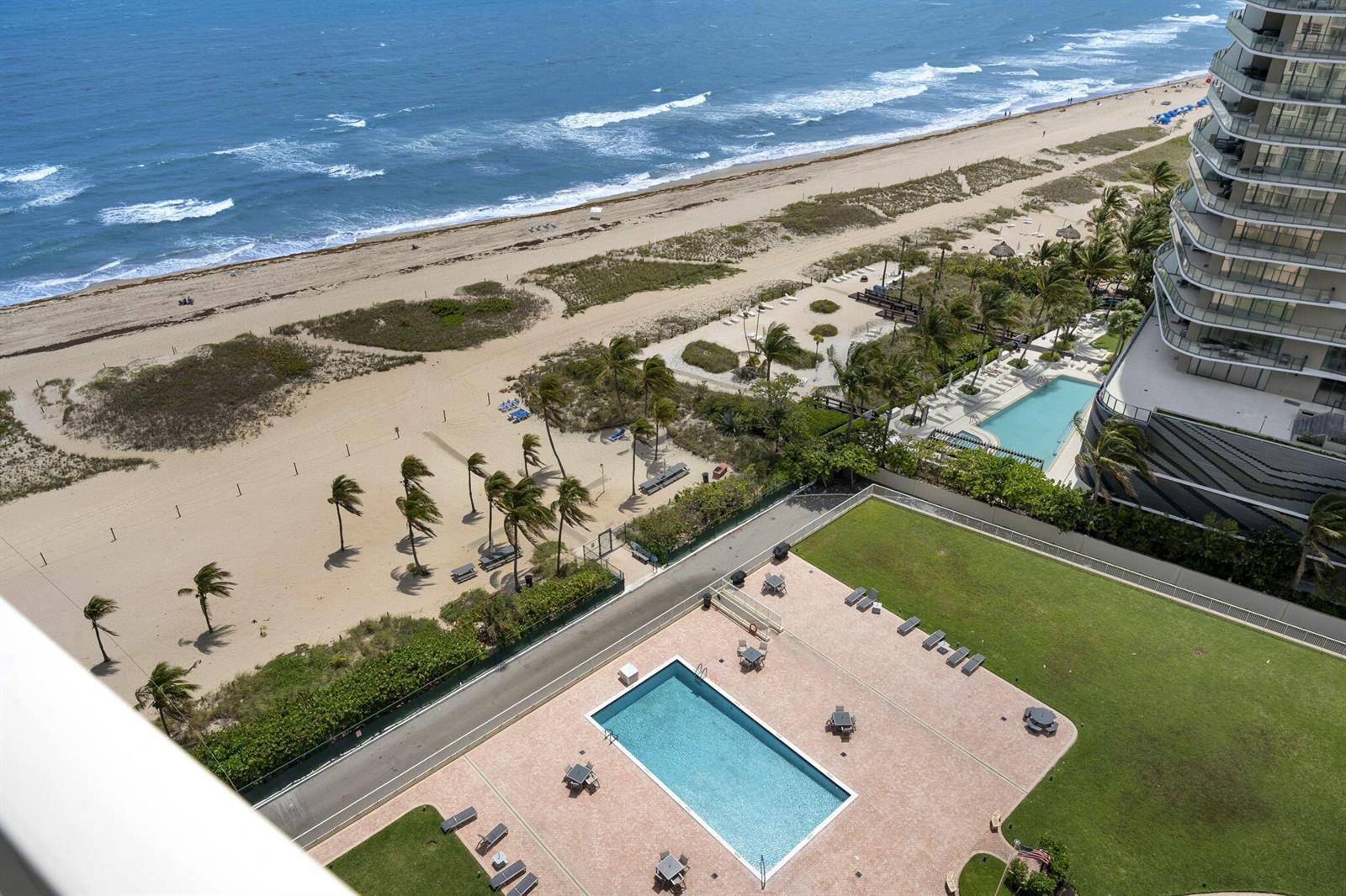 750 N OceanPompano Beach - ADMIRALTY TOWERS CONDOMINI condo unit Apt 1904 - picture