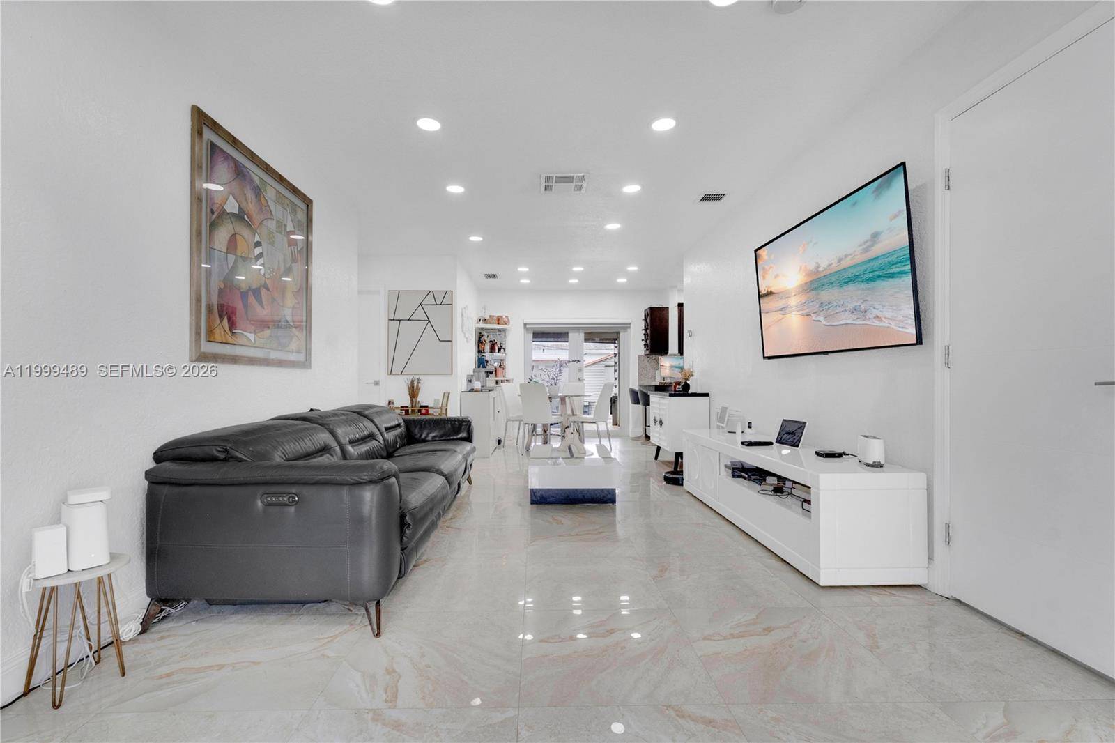 4310 SW 7th StMiami - picture
