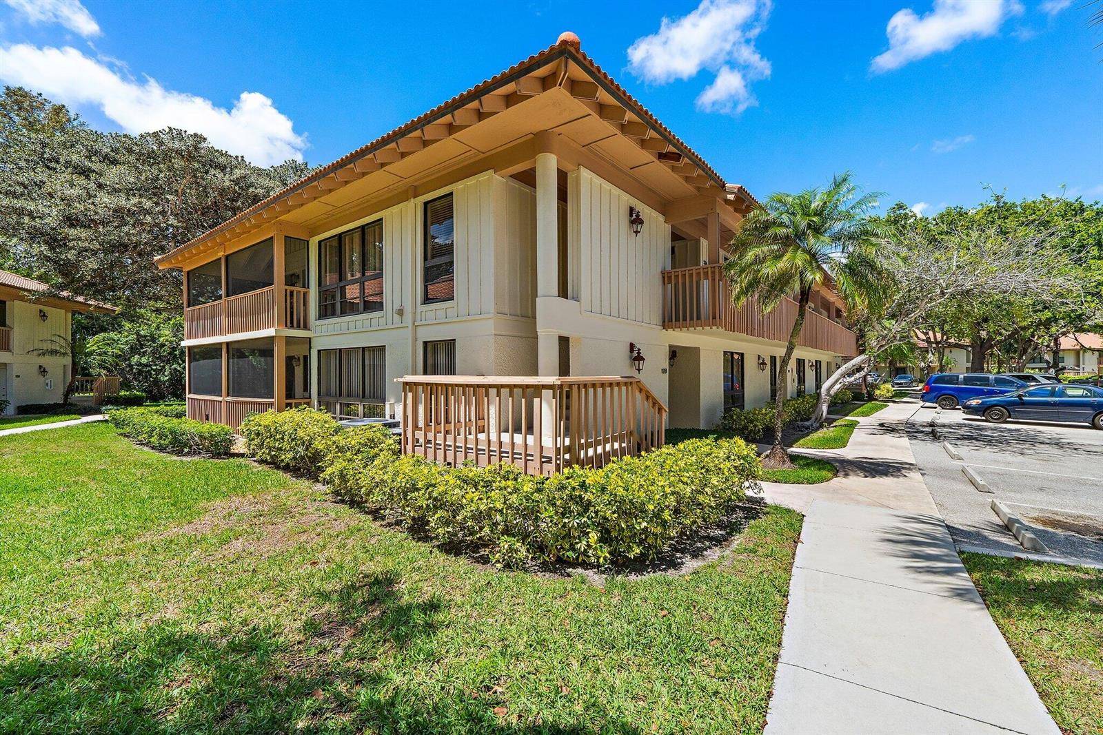 128 BrackenwoodPalm Beach Gardens - GOLF VILLAS CONDO,PGA NATIONAL condo unit 128 - picture