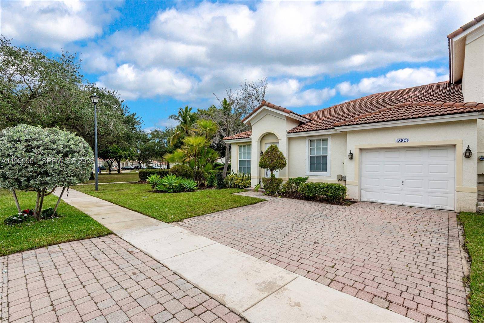 18823 SW 28th StMiramar - picture