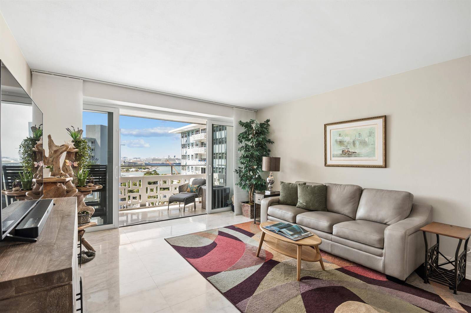 1900 S OceanFort Lauderdale - BREAKWATER TOWERS CO-OP condo unit 1504 - picture