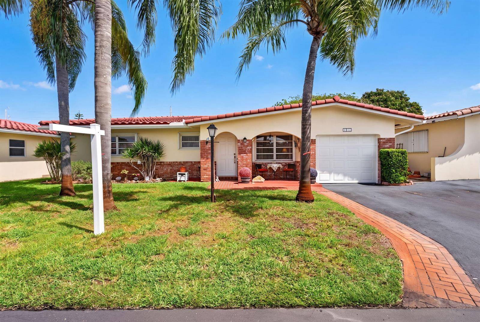 1211 NW 44thDeerfield Beach - picture