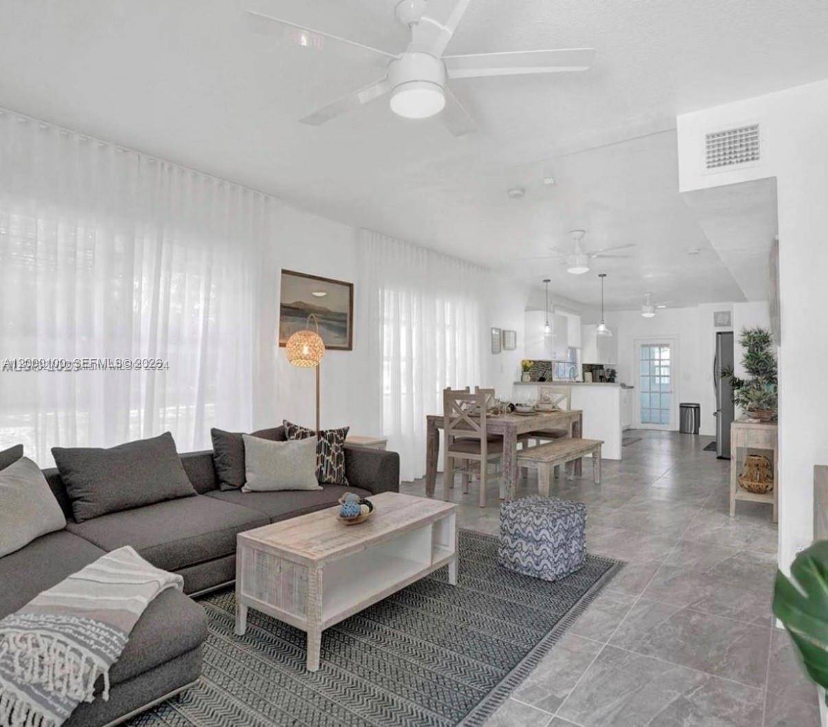 2501 NE 181st StNorth Miami Beach - picture