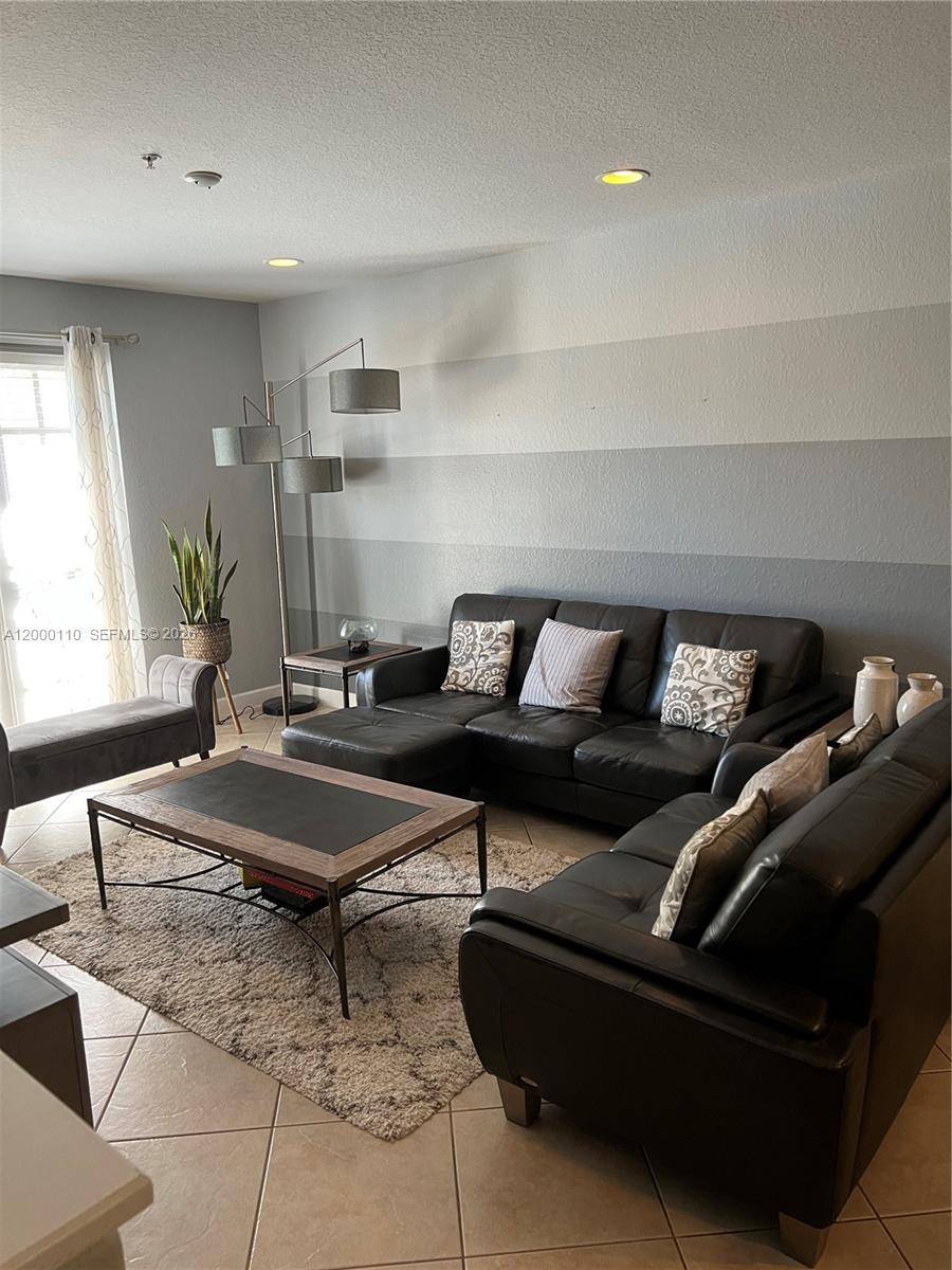 808 SW 147th AvePembroke Pines - Villa Condo,Condo condo unit 3608 - picture