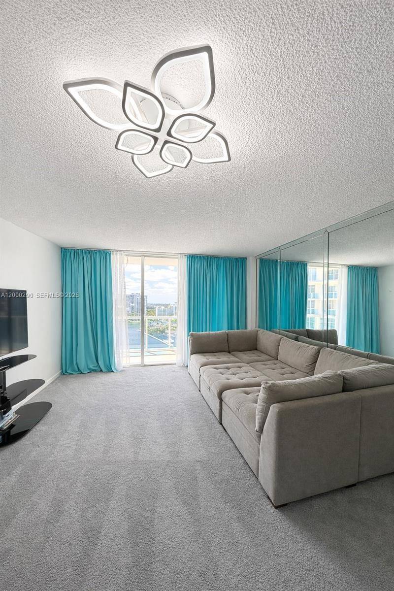 3800 S Ocean DrHollywood - HALLMARK OF HOLLYWOOD CON condo unit 1623 - picture