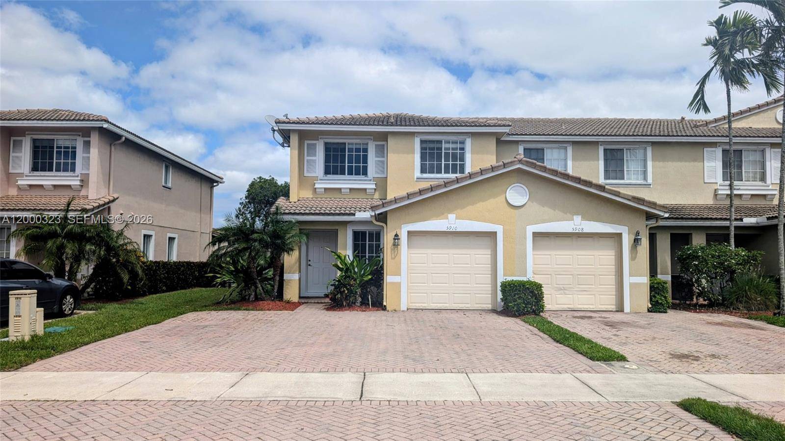 5910 Royal WayTamarac - Townhouse/Villa-Annual,Townhouse condo unit - - picture