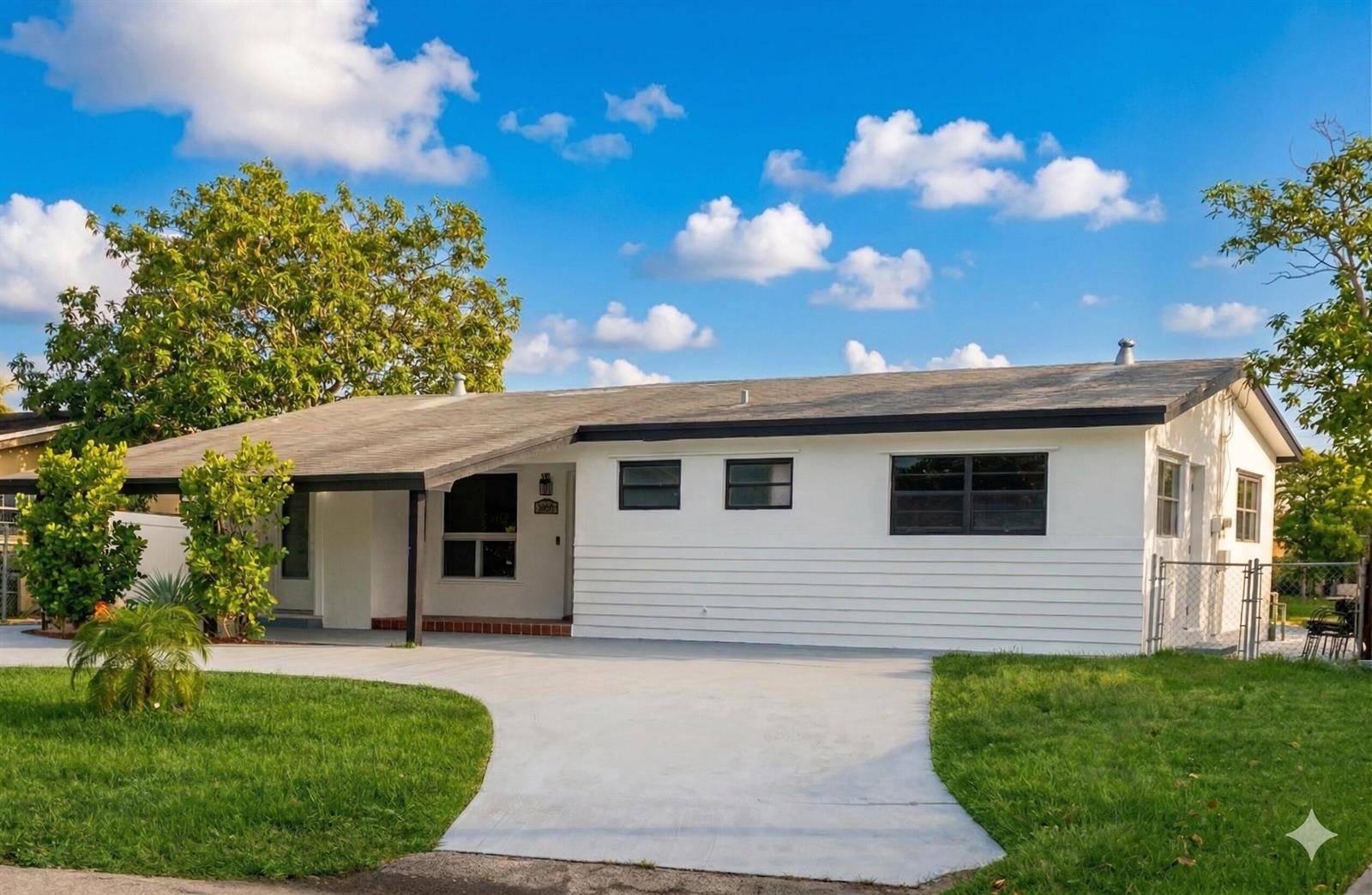 1067 SW 3rdHallandale Beach - picture