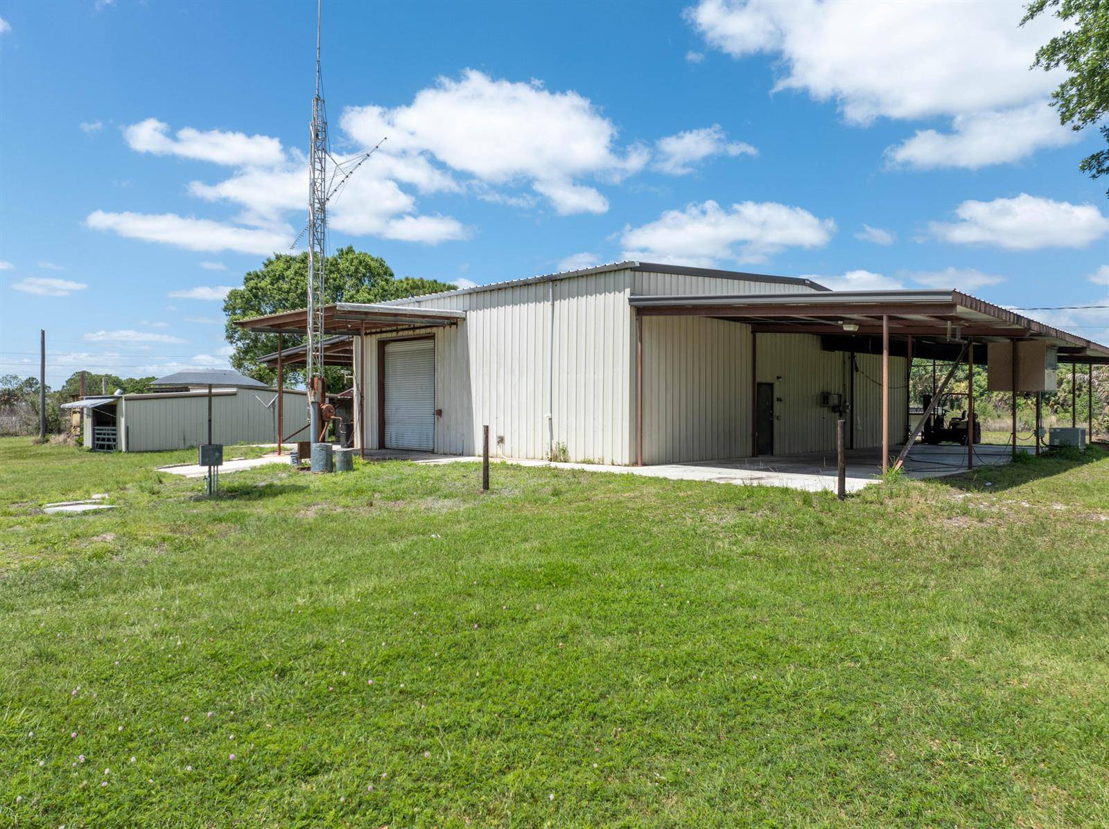 21216 Glades Cut OffPort St. Lucie - picture