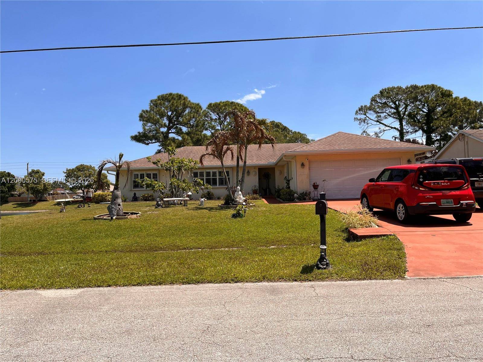1637 SW Taurus LnPort St. Lucie - picture