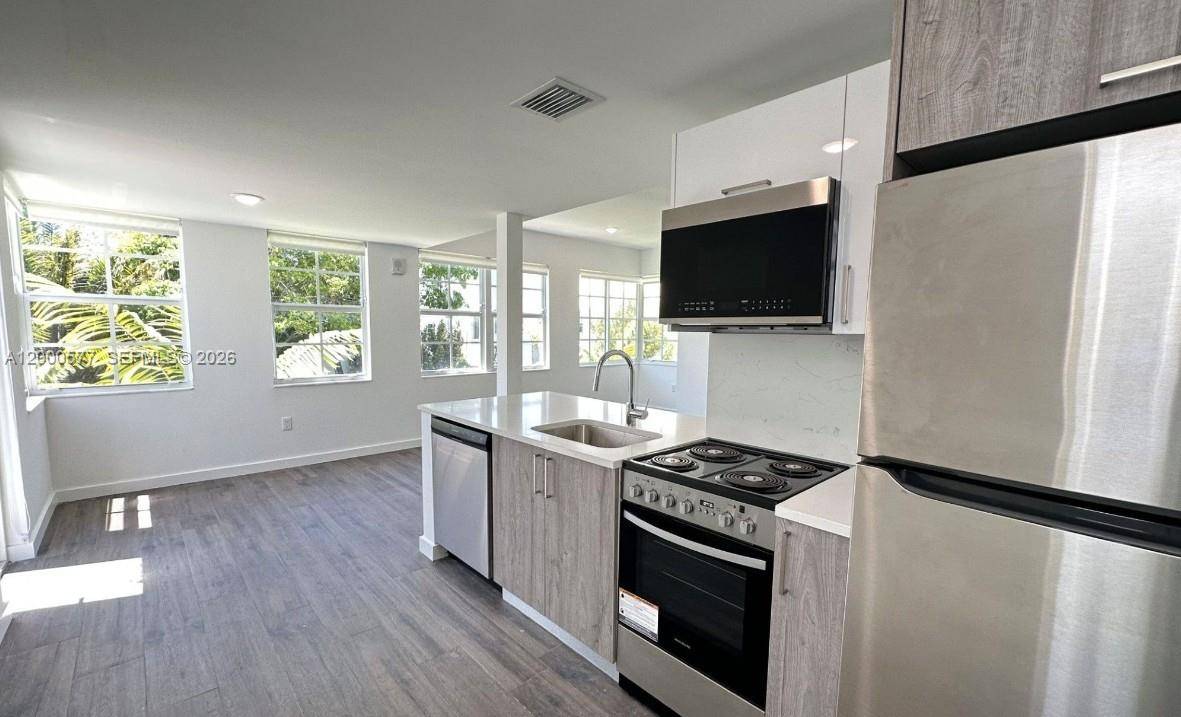 1570 Euclid AveMiami Beach - Apartments-Annual,Apartment condo unit 06 - picture
