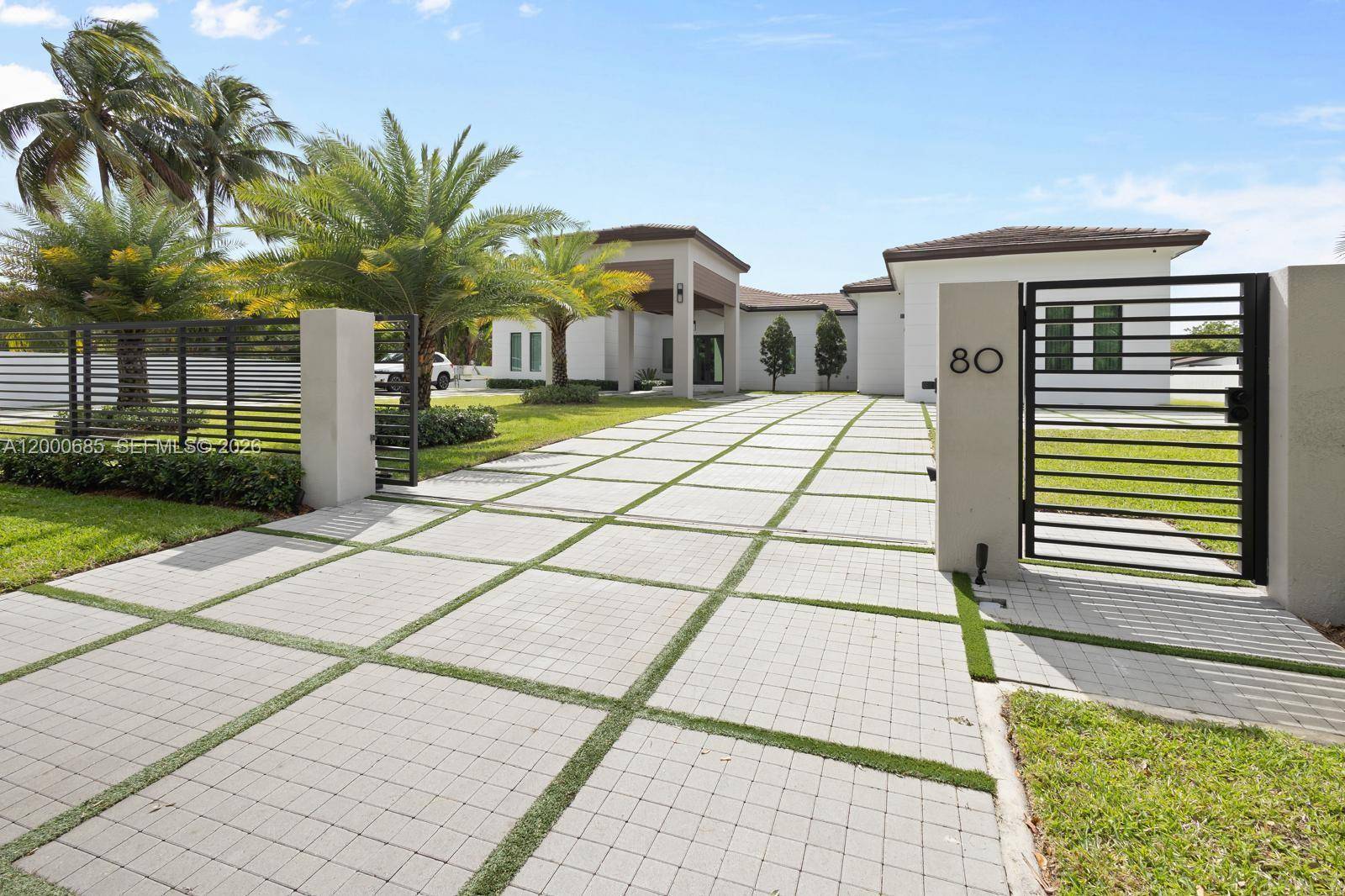 80 NW 129th AveMiami - picture