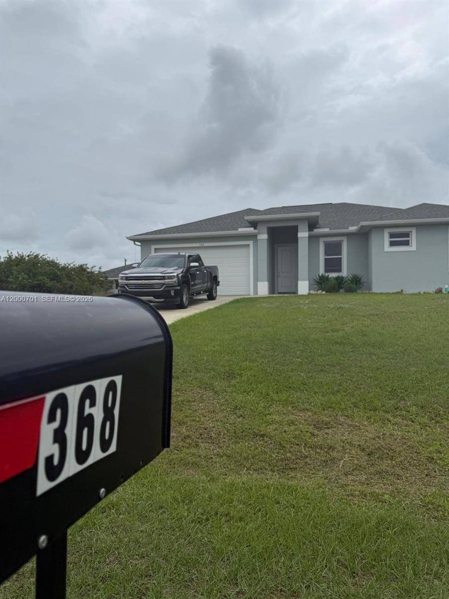 368 NEIGHBORLY RDLa Belle - picture